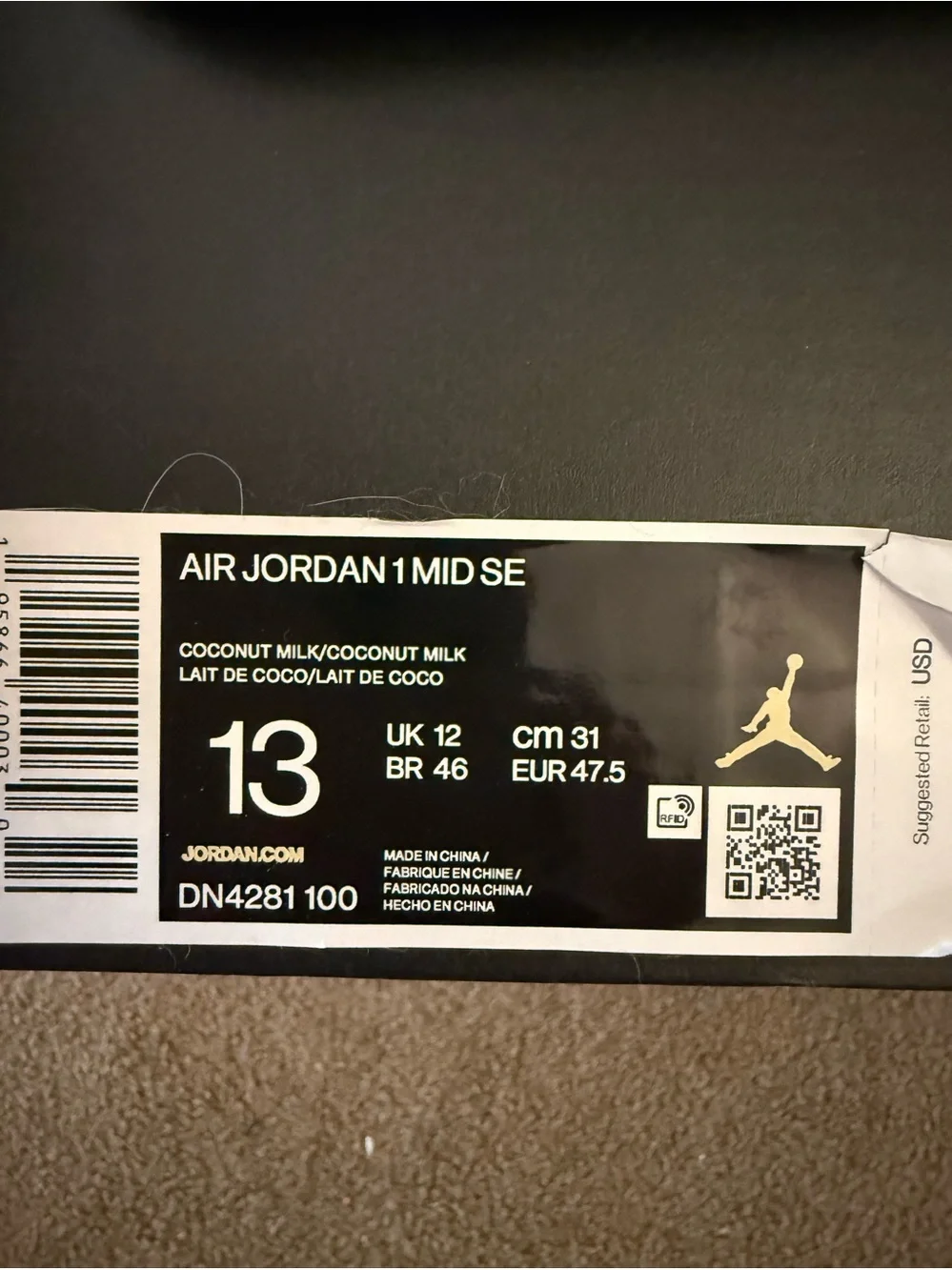 Jordan• 1 Mid SE in Coconut Milk